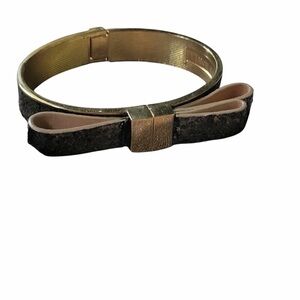 Vince Camuto Bow bracelet